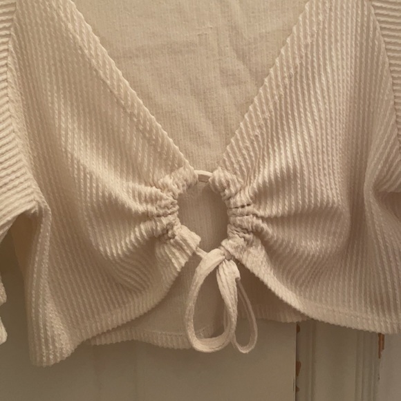 Urban Outfitters Cream front tie crop top - Picture 3 of 5